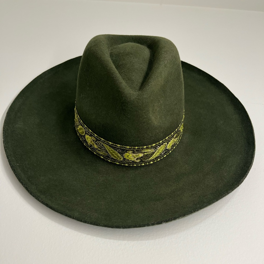 LACK OF COLOR WIDE BRIM HAT